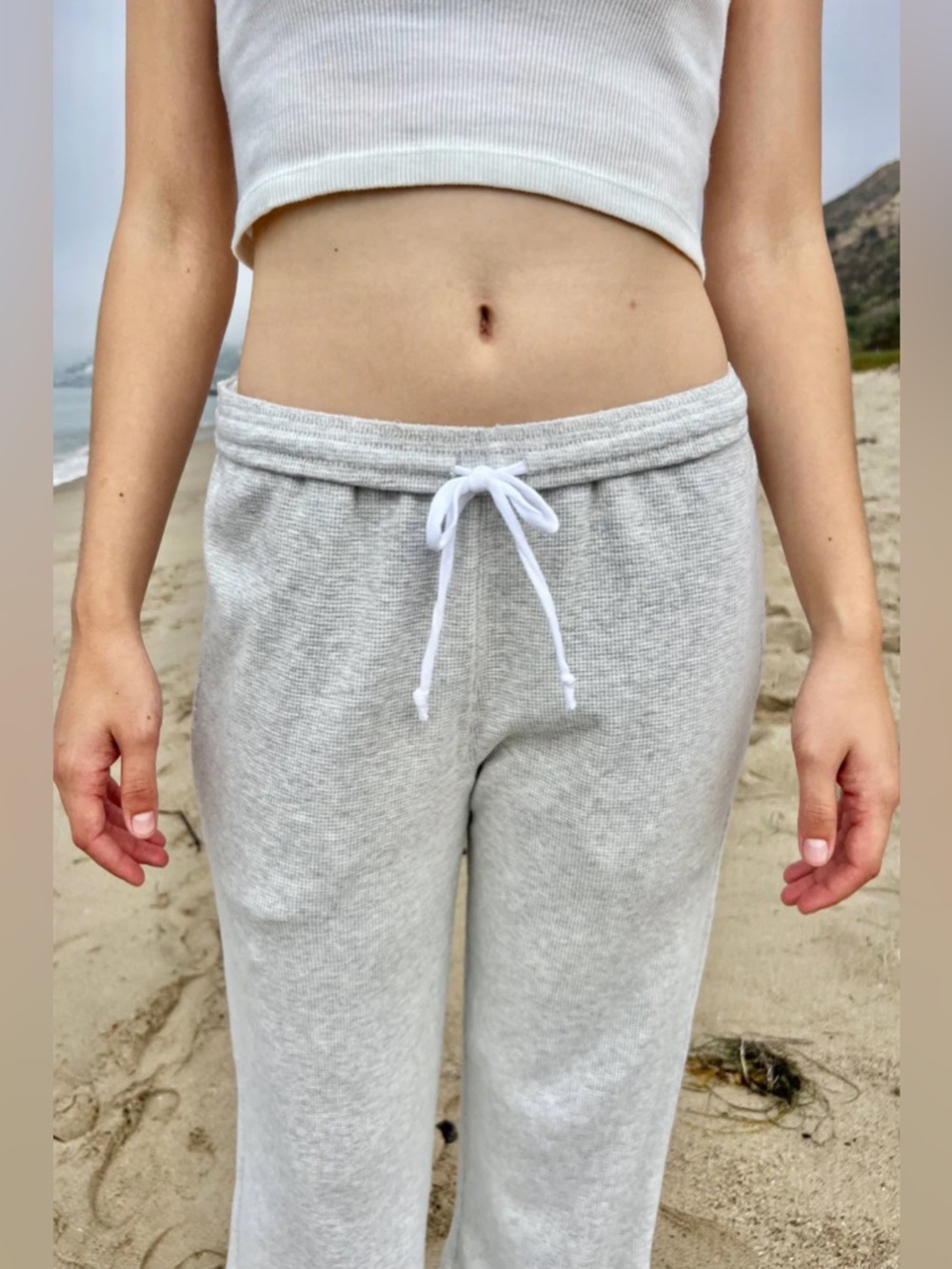 Brandy Melville 100% Cotton Light Grey Anastasia Waffle Sweatpants - Picture 3 of 11